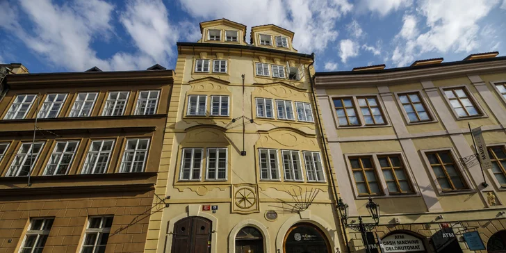 Pobyt priamo pod Pražským hradom: luxusná izba, raňajky formou teplého i studeného bufetu