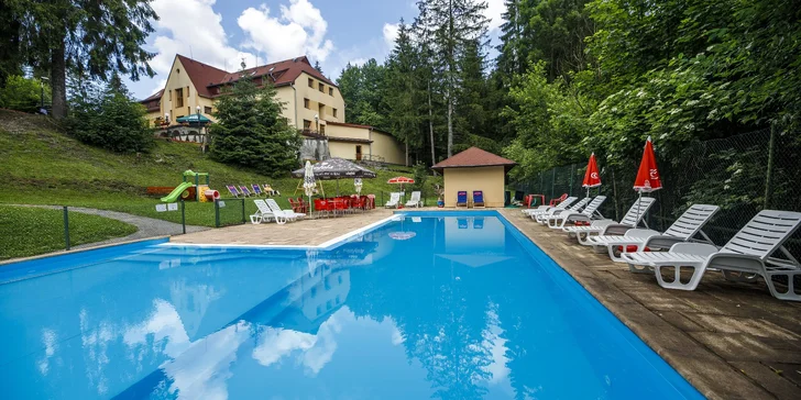 Beskydy plné zážitkov: neobmedzený vstup do wellness, vínny alebo pivný kúpeľ aj skvelé jedlo