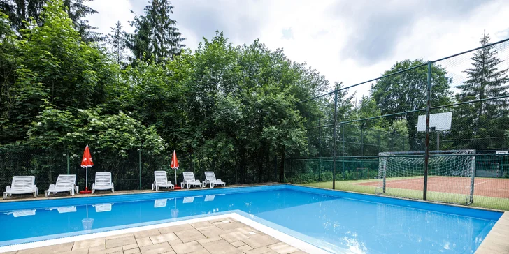 Beskydy plné zážitkov: neobmedzený vstup do wellness, vínny alebo pivný kúpeľ aj skvelé jedlo