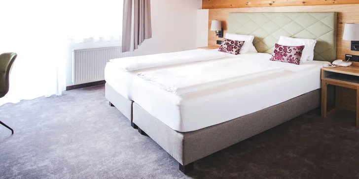 Lyžovanie v Lienzských Dolomitoch: hotel s wellness a polpenziou, možnosť sauny na izbe