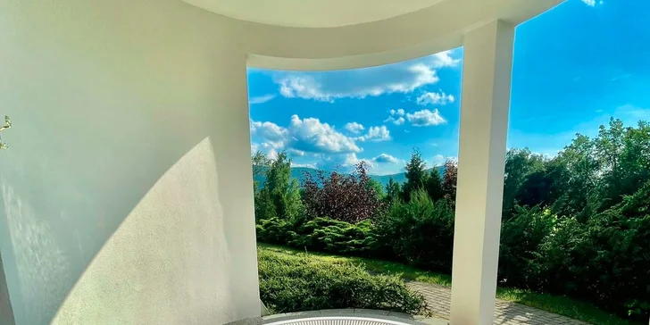 5* relax v poľských Beskydách: bazén s výhľadom, wellness aj raňajky