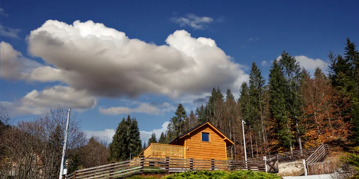 Poľské Beskydy so všetkou parádou: moderný domček s vírivkou, saunou aj bazénom a detský zábavný park