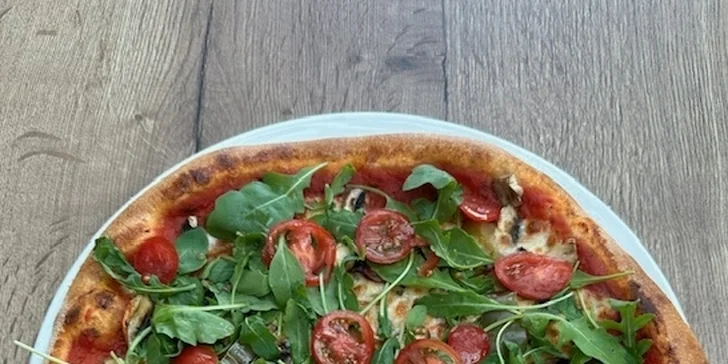 Chrumkavá pizza podľa vlastného výberu, na výber až z 11 druhov!