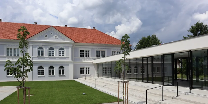 Vstup do interaktívneho múzea príbehov Litterra v Revúcej pre celú rodinu