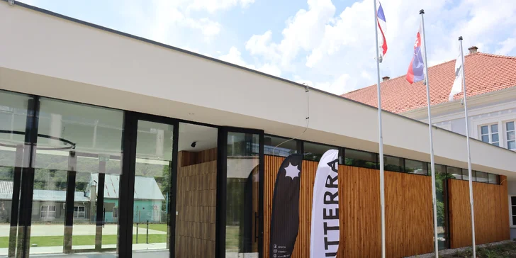 Vstup do interaktívneho múzea príbehov Litterra v Revúcej pre celú rodinu