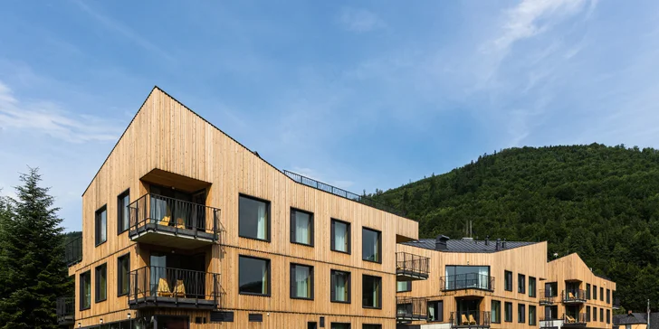 Apartmány priamo pri vrchu Szczyrk: neobmedzený vstup do wellness, víno aj raňajky
