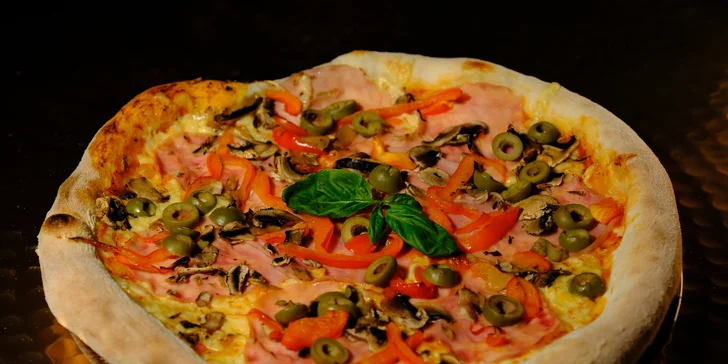 2 pizze a 2 limonády podľa vašej voľby v Luca Restaurant