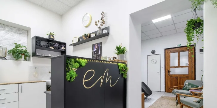 Minitetovanie, microblading, akvarelové pery či púdrové obočie s korekciou v cene v Em Artist Studio