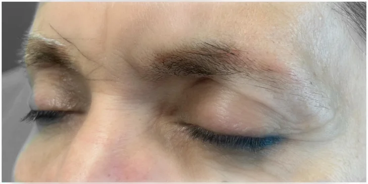 Minitetovanie, microblading, akvarelové pery či púdrové obočie s korekciou v cene v Em Artist Studio
