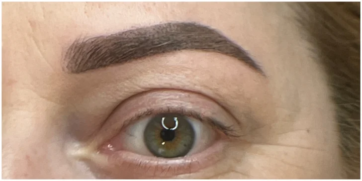 Minitetovanie, microblading, akvarelové pery či púdrové obočie s korekciou v cene v Em Artist Studio