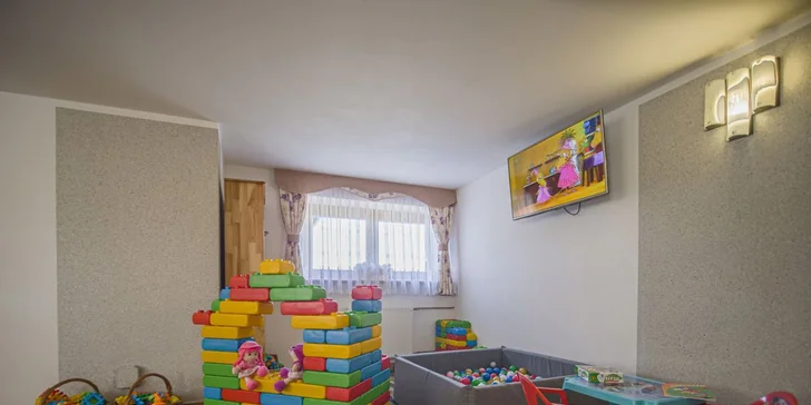 Priestranné rodinné apartmány až pre 8 osôb v blízkosti pohoria Gubalówka