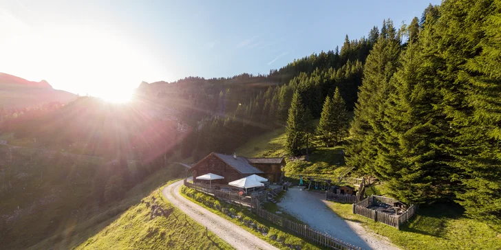 Luxusný alpský hotel v údolí Großarltal: neobmedzený wellness, polpenzia aj letná karta výhod