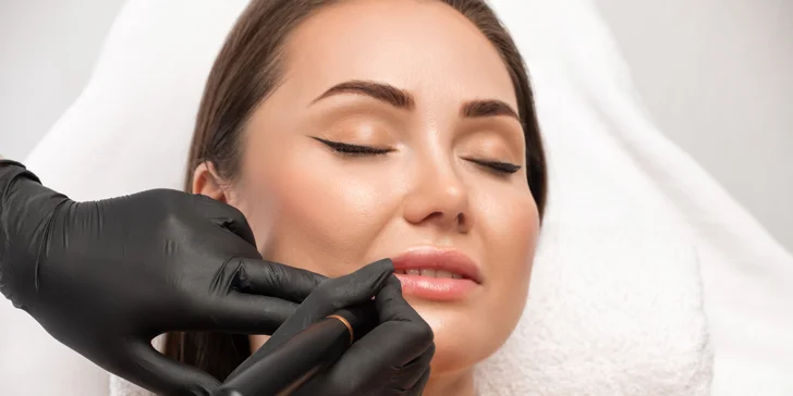 Minitetovanie, microblading, akvarelové pery či púdrové obočie s korekciou v cene v Em Artist Studio