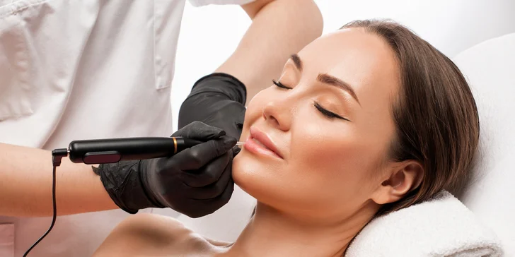 Minitetovanie, microblading, akvarelové pery či púdrové obočie s korekciou v cene v Em Artist Studio