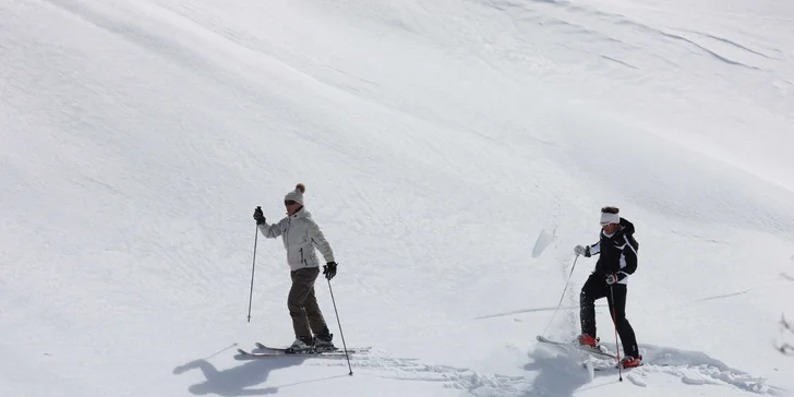 Lyžovanie aj wellness v talianskych Alpách: hotel v obci Ravascletto, raňajky či polpenzia aj 28 km zjazdoviek