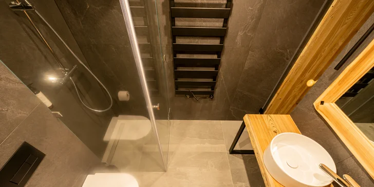 Luxusné apartmány s vlastnou saunou aj vírivkou: výhľad na hory, raňajky až k dverám