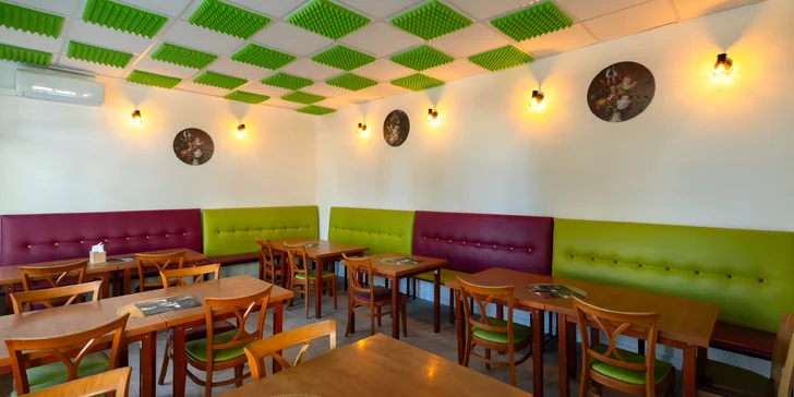 Kurací, bravčový alebo vegetariánsky BOWL s nachos a pečeným ananásom