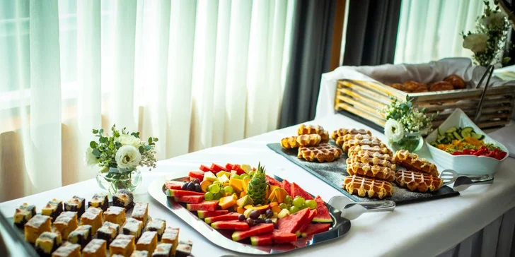 Nedeľný brunch na Dunaji spojený s plavbou do Čunova