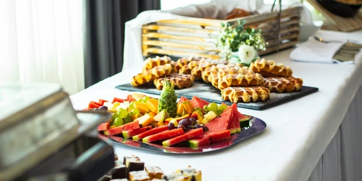 Nedeľný brunch na Dunaji spojený s plavbou do Čunova