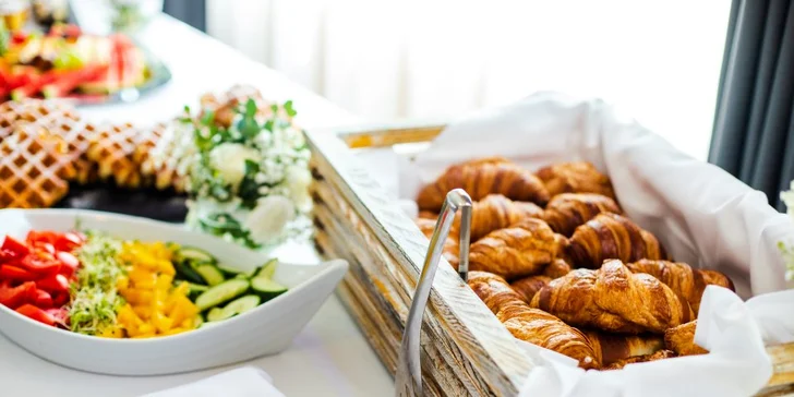 Nedeľný brunch na Dunaji spojený s plavbou do Čunova