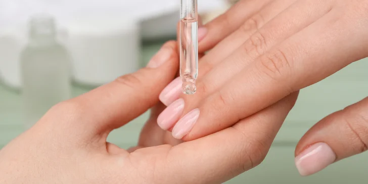 Omladenie rúk, gélové nechty aj výhodný balíček služieb v Allesandra nails