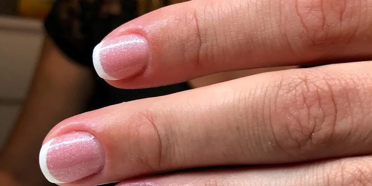 Omladenie rúk, gélové nechty aj výhodný balíček služieb v Allesandra nails