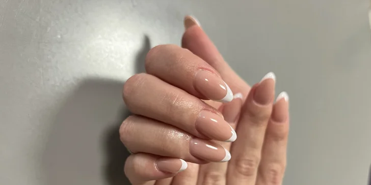 Omladenie rúk, gélové nechty aj výhodný balíček služieb v Allesandra nails