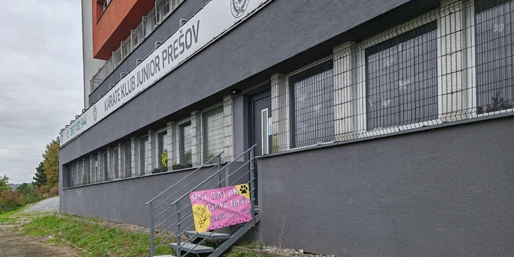 Strihanie a skrátenie pazúrikov, hydromasážna ozónoterapia, kúpanie pre väčších psíkov, kompletka či darčekový balíček