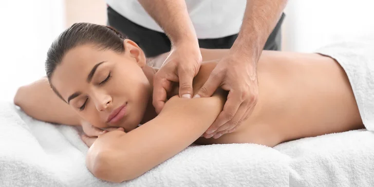 Klasická alebo športová masáž či mäkké a myofasciálne techniky, v ponuke aj permanentka