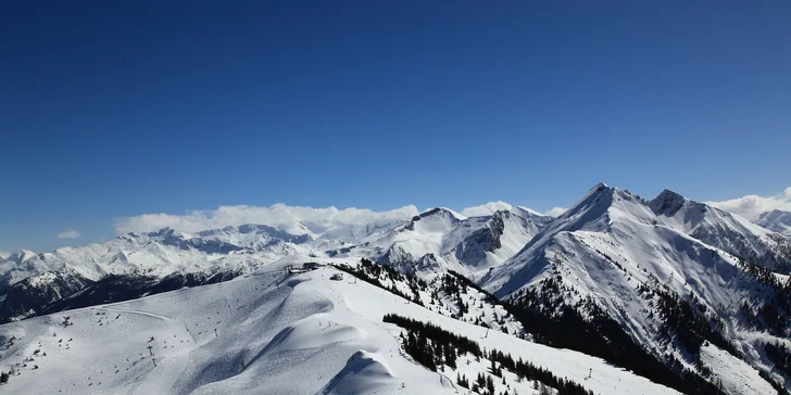 Údolie Gastein: hotel len 500 m od skiareálu Dorfgastein, raňajky, wellness aj karta výhod