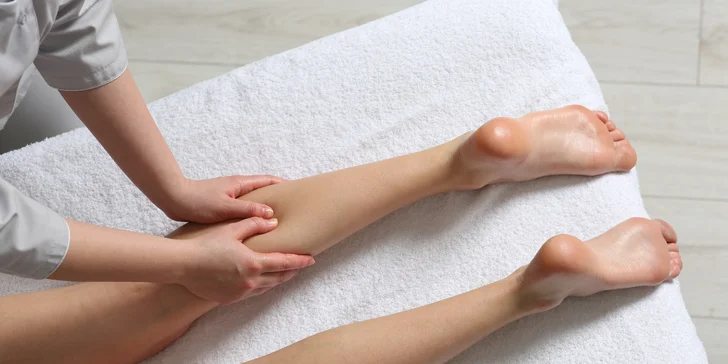 Lash lifting, laminácia obočia, exkluzívne ošetrenie pleti s masážou tváre alebo darčekové poukážky