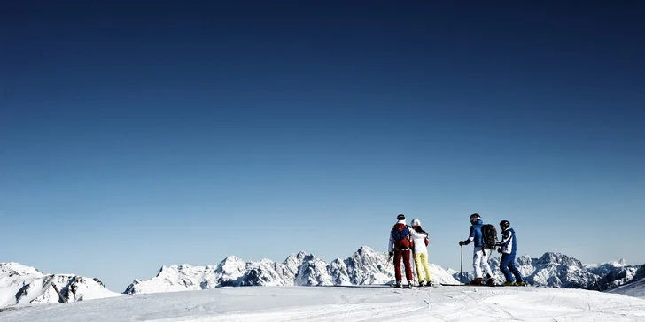 Zima v Tirolsku: 270 km zjazdoviek a zadarmo skibus, skvelý wellness a polpenzia