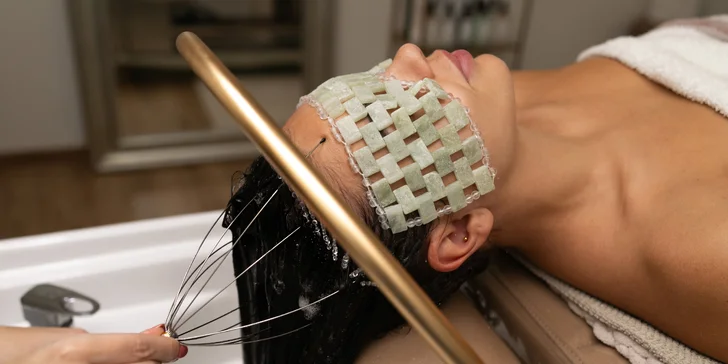 Head Spa s LED terapiou alebo mezoterapiou pre pokožku hlavy a vlasov v Anzu Cosmetics