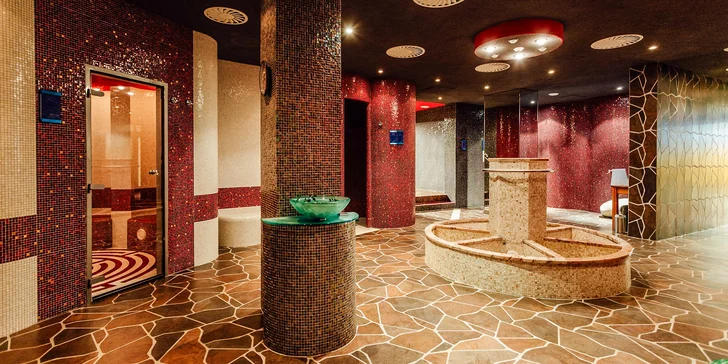2-hodinový vstup do wellness a otvorený voucher v hodnote 40 € do hotelovej reštaurácie pre 2 osoby
