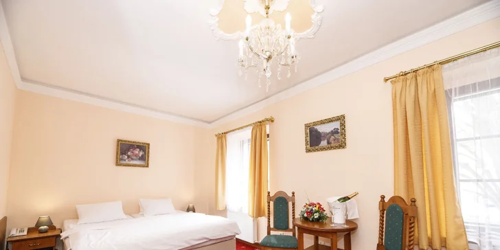 Romantický pobyt v centre Českého Krumlova: raňajky či polpenzia, možnosť privátneho wellness