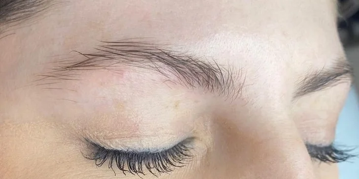 Laminácia obočia, lash lifting alebo výhodný balíček oboch