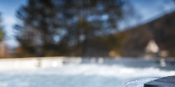 Moderný hotel s výhľadom na Sliezske Beskydy: strava a neobmedzený vstup do wellness