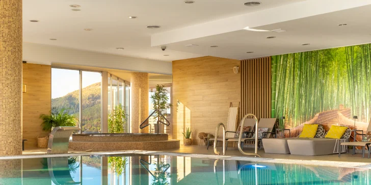 Wellness a zážitková večera v panoramatickom Pancha Skybare na 10. poschodí hotela Holiday Inn Žilina