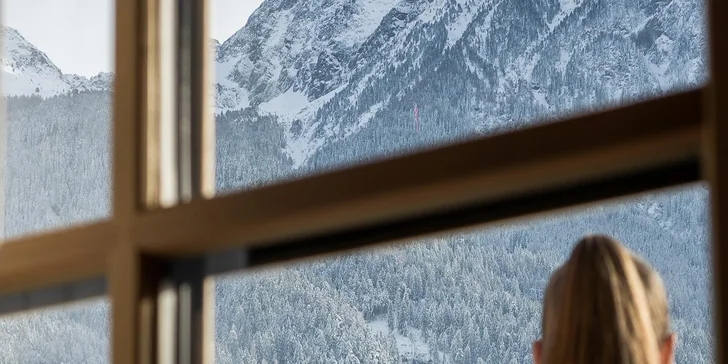 Luxusné Tirolsko: hotel 300 m od lanovky, bohatá polpenzia, bazény a saunový svet