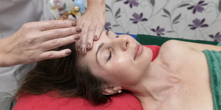 Tvárové masáže: liftingová bukálna, kobido alebo champi masáž v Mirieva Body bar