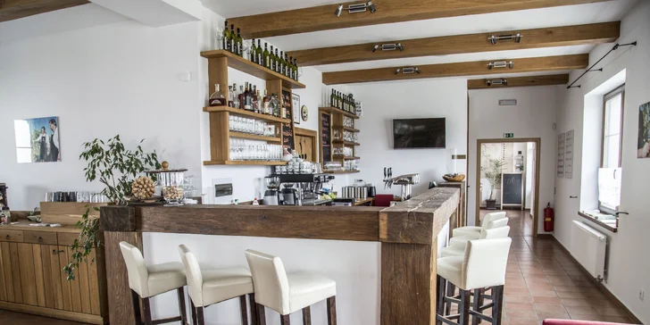 Pobyt v rodinnom vinárstve na Slovácku: polpenzia, wellness aj riadená degustácia