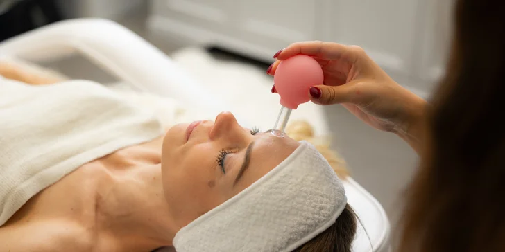 Laminácia obočia, chemický peeling, hĺbkové čistenie, RxCarboxy terapia aj ošetrenie pleti na mieru