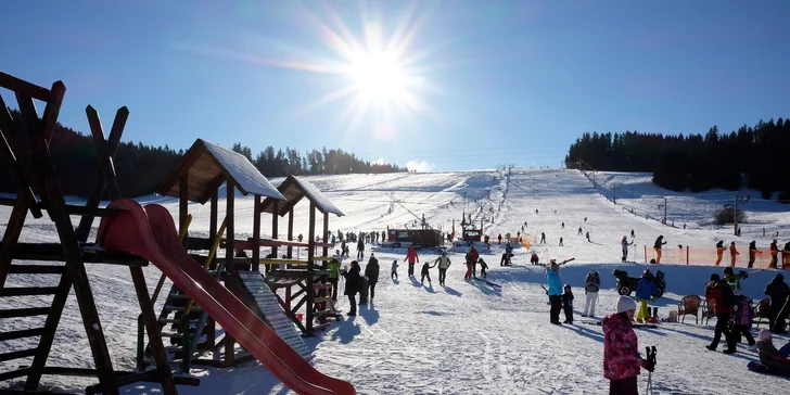Celodenný alebo večerný skipas do lyžiarskeho strediska Snowpark Lučivná počas celého týždňa!