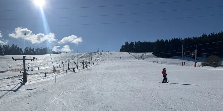Celodenný alebo večerný skipas do lyžiarskeho strediska Snowpark Lučivná počas celého týždňa!