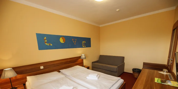 Horský relax pod Lysou horou: raňajky, bazén s vírivkou a bowling alebo bylinkový kúpeľ