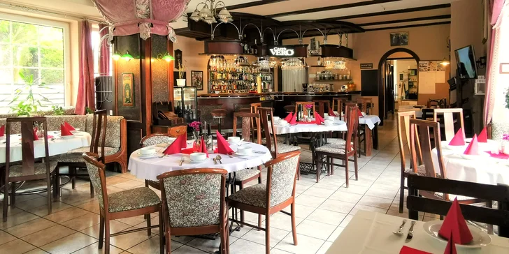 Oddych v pokojnej časti Mariánskych lázní: hotel s jedlom a s wellness procedúrami