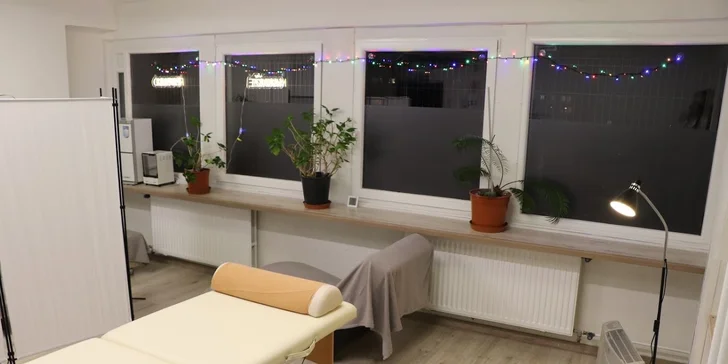 Relaxačná, športová alebo klasická masáž: Chrbát a šija alebo chrbát a dolné končatiny