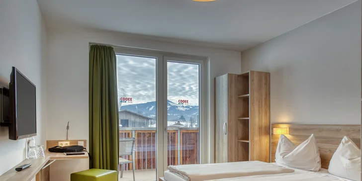 Dovolenka v Kitzbühelských Alpách v Tirolsku: krásny hotel s raňajkami alebo polpenziou a relax zónou