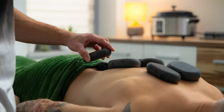 Relaxačná masáž alebo klasická masáž aj s bankovaním