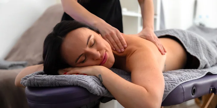 Celotelová alebo aromaterapeutická masáž či maderoterapia
